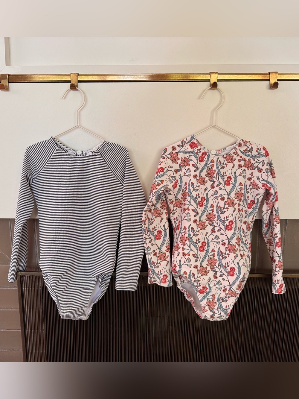 Like new! Set of Minnow 3/4T Rashguard Swimsuits
